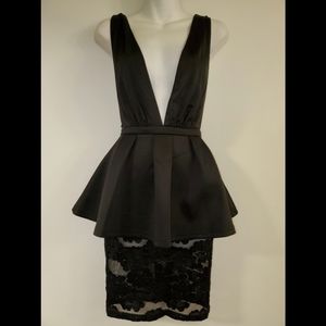 Deep v peplum lace pencil skirt LBD